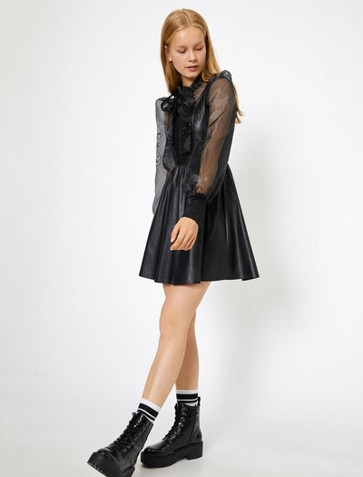 15151 black sleeveless leather look dress