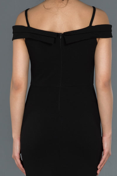 17289 Black Off-Shoulder Mermaid Dress