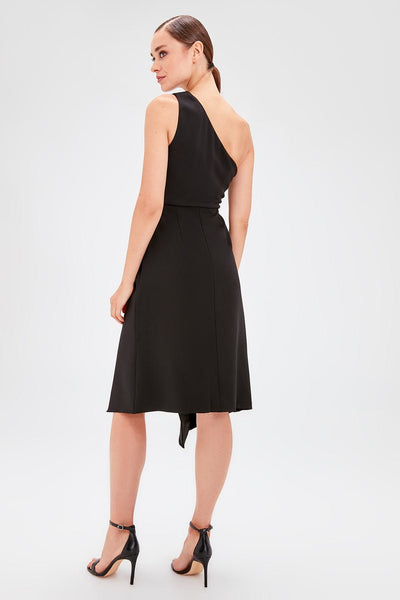 8426 Black One Shoulder Asymmetric Dress