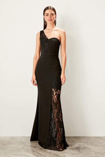  Black Lace Detailed Evening Dress TPRSS19BB0419 