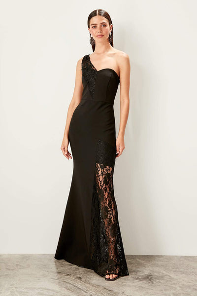  Black Lace Detailed Evening Dress TPRSS19BB0419 